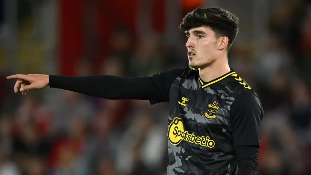 Arsenal Eyeing Tino Livramento: Summer 2026 Transfer Rumor Heats Up